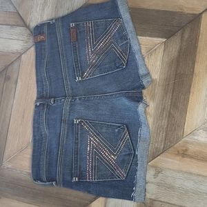 7 for all MANKIND CUT OFF CRYSTAL POCKET FLYNT SHORTS SIZE 26
